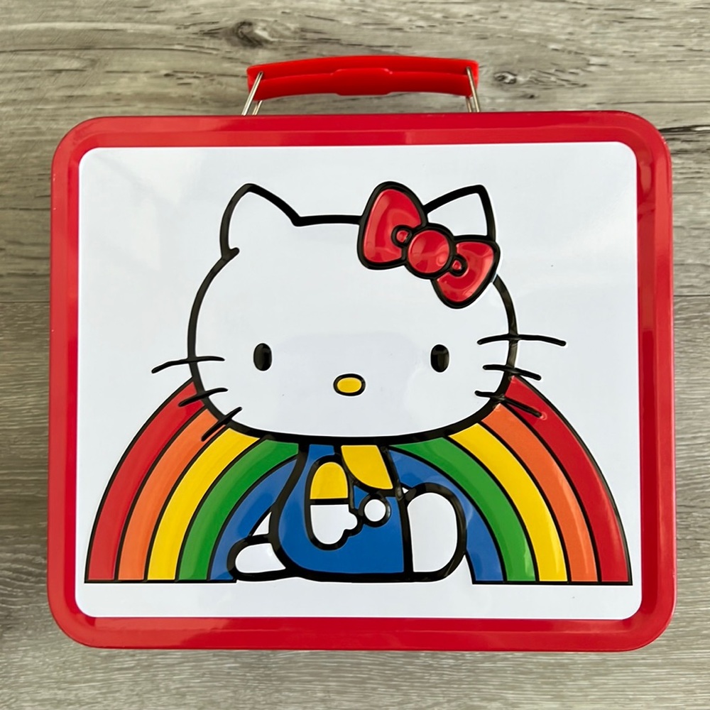 NWOT Limited Edition Loungefly Hello Kitty Lunchbox
